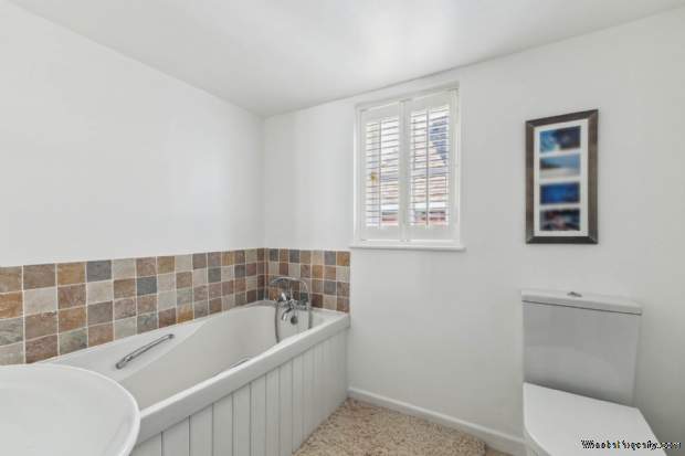 Additional Property Image 4 bedroom Detached for sale in Henley On Thames 4