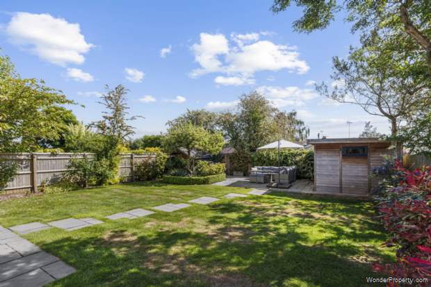 Additional Property Image 4 bedroom Detached for sale in Henley On Thames 5