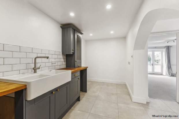 Additional Property Image 2 bedroom Flat for sale in Henley On Thames 10