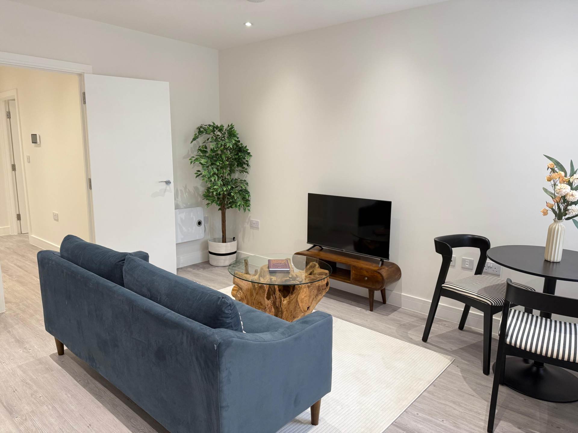 Additional Property Image 0 bedroom Studio for sale in Marlow 3