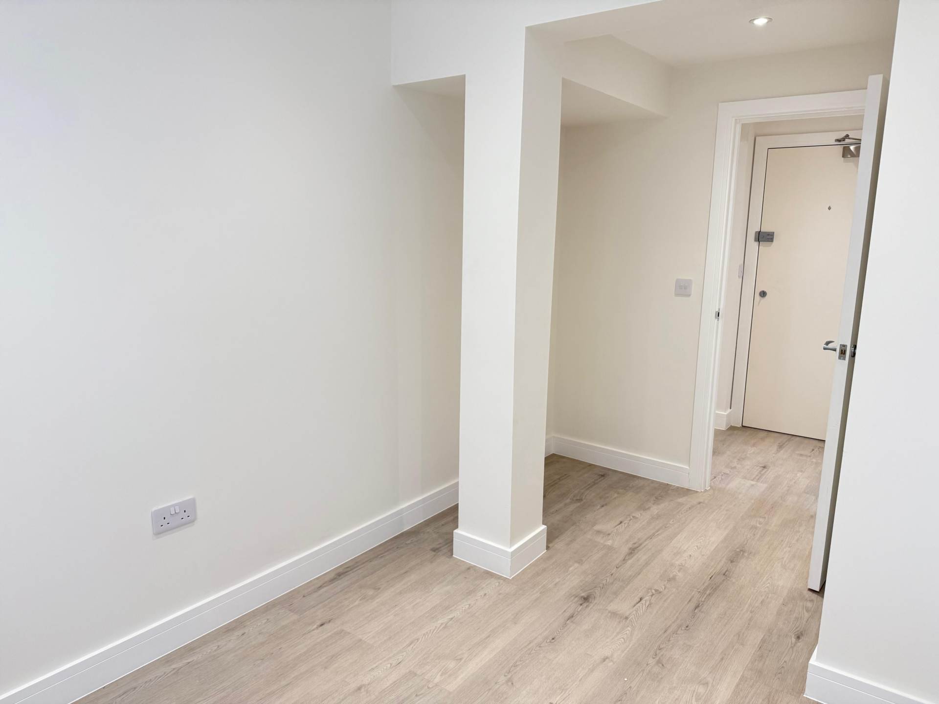 Additional Property Image 1 bedroom Apartment for sale in Marlow 5