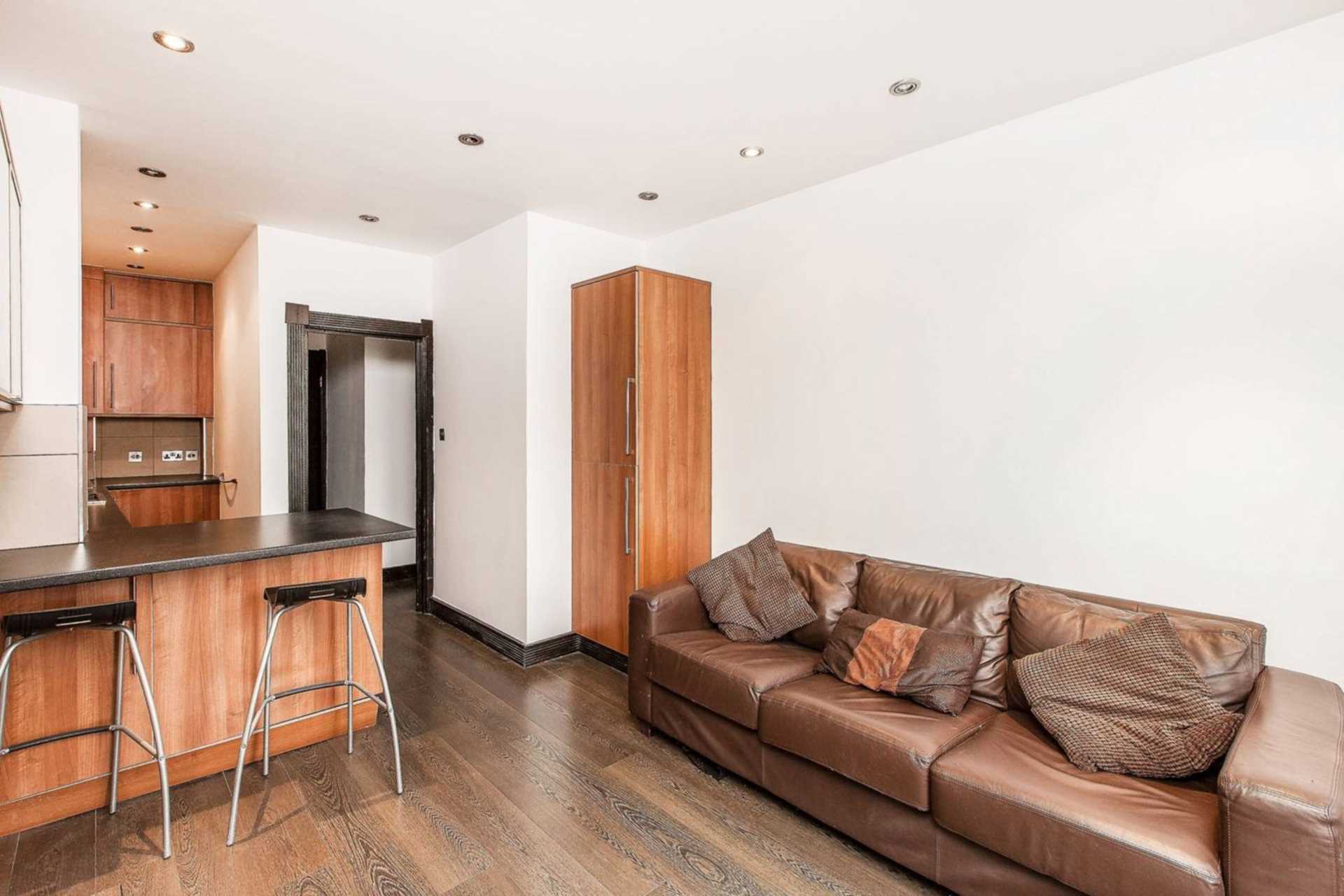 Additional Property Image 2 bedroom Flat to rent in London 3