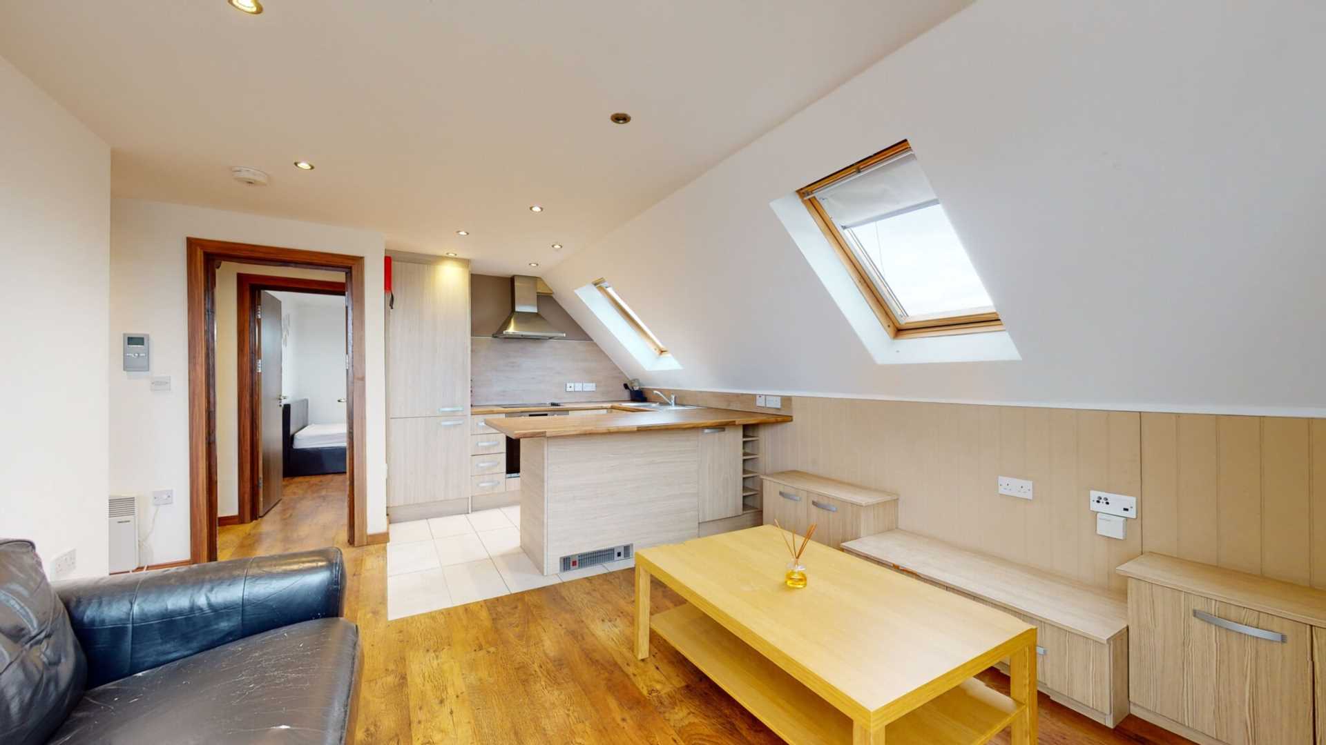 Additional Property Image 2 bedroom Penthouse to rent in London 6