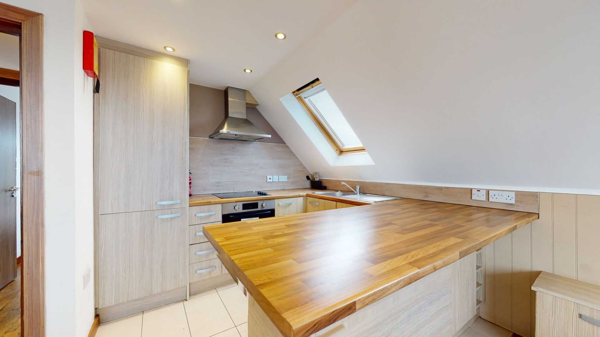 Additional Property Image 2 bedroom Penthouse to rent in London 10