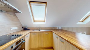 2 bedroom Penthouse to rent in London