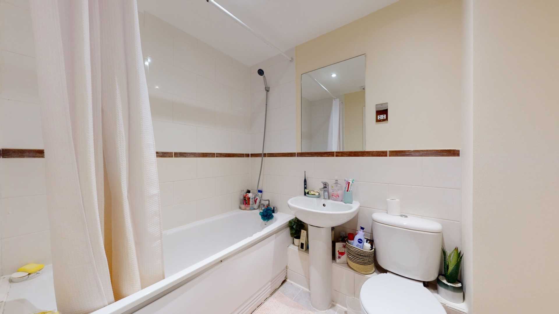 Additional Property Image 2 bedroom Flat to rent in London 11