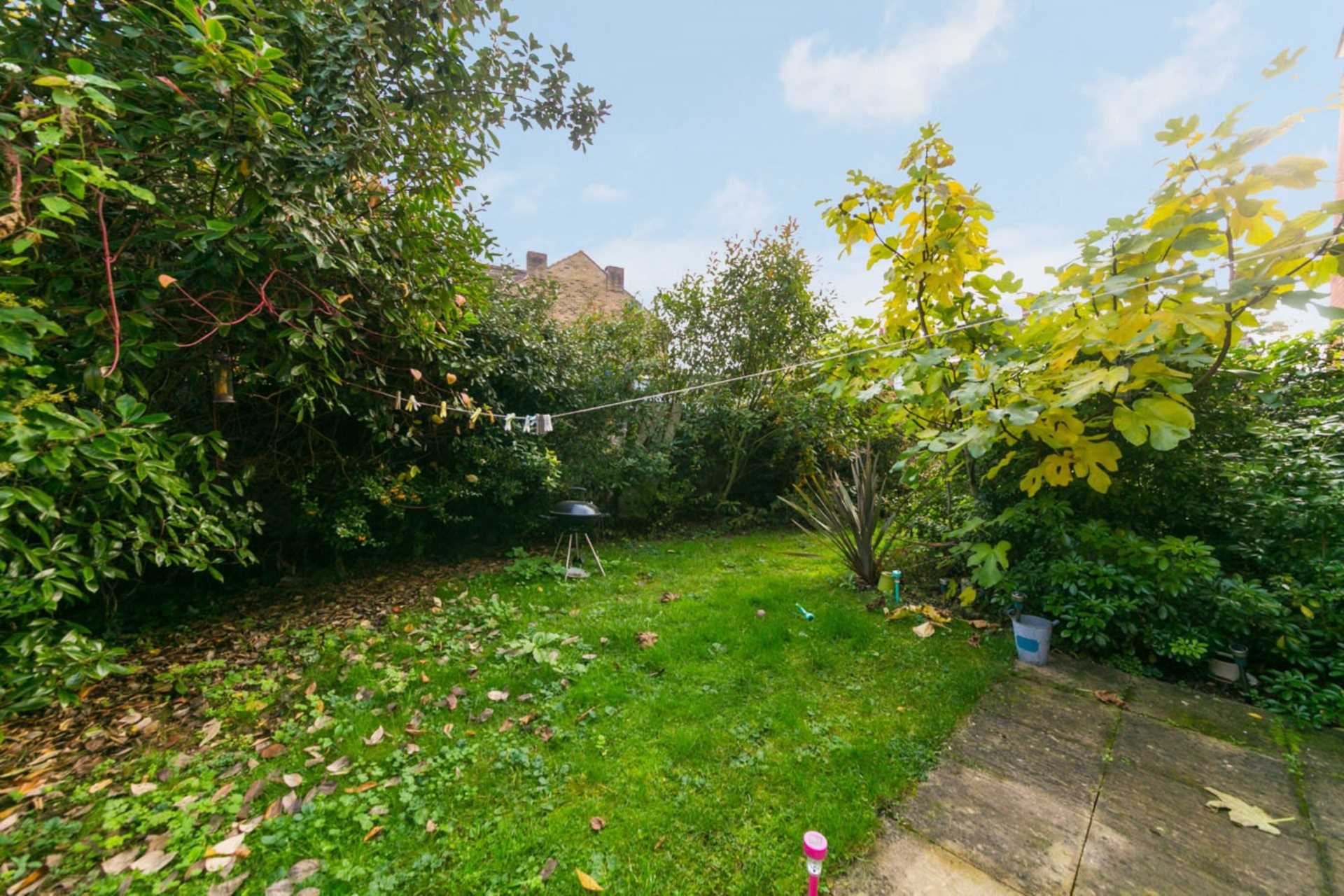 Additional Property Image 2 bedroom Apartment to rent in London 2