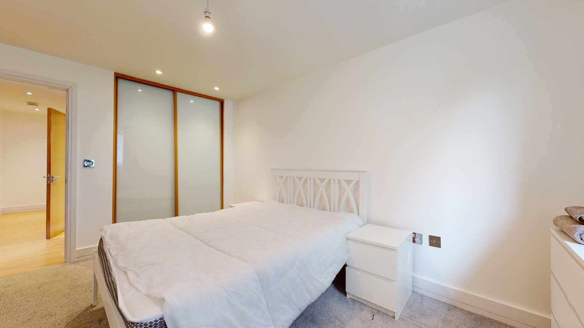 1 bedroom Apartment for sale in London