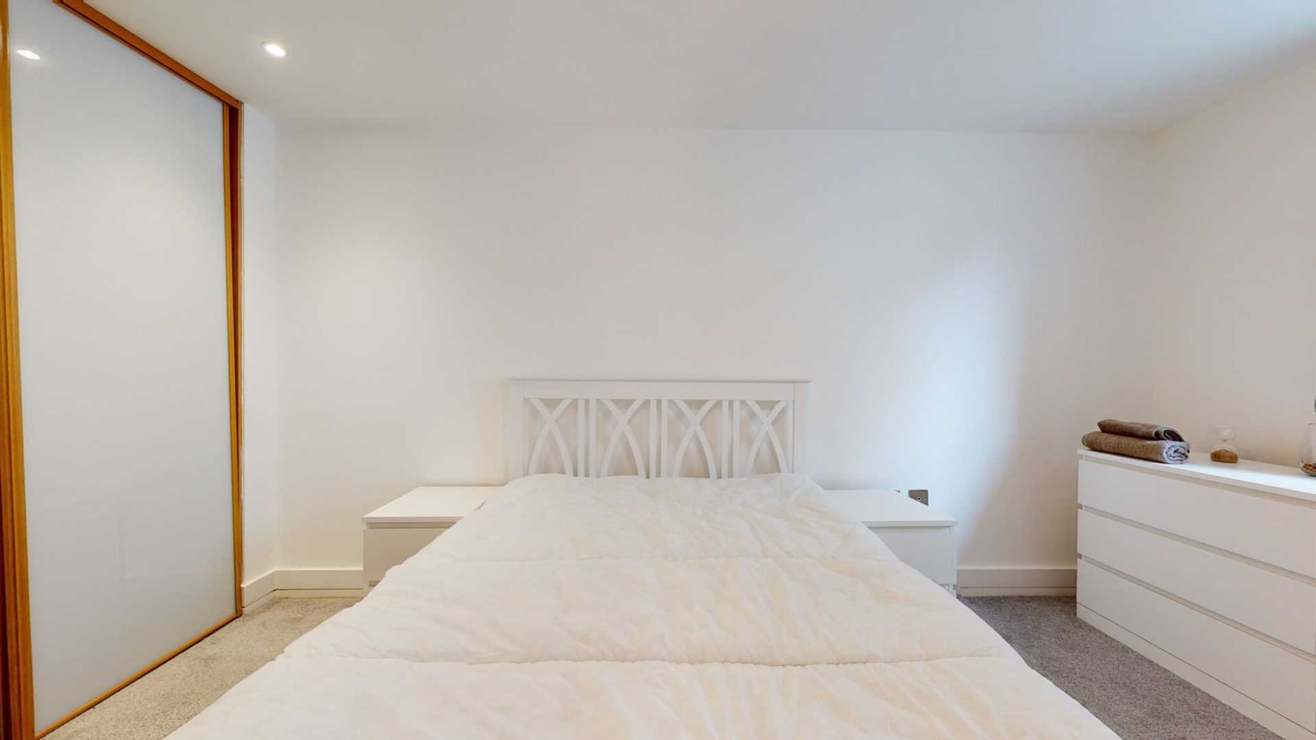 Additional Property Image 1 bedroom Apartment for sale in London 7