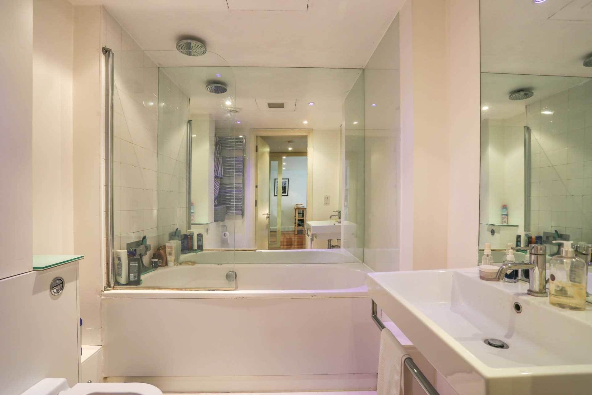 Additional Property Image 1 bedroom Flat for sale in London 7