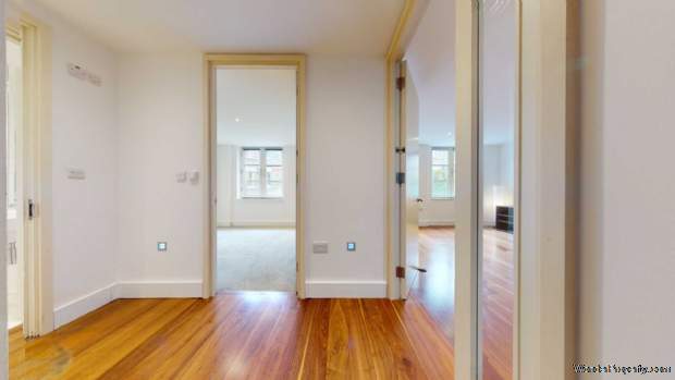 Additional Property Image 1 bedroom Flat for sale in London 13