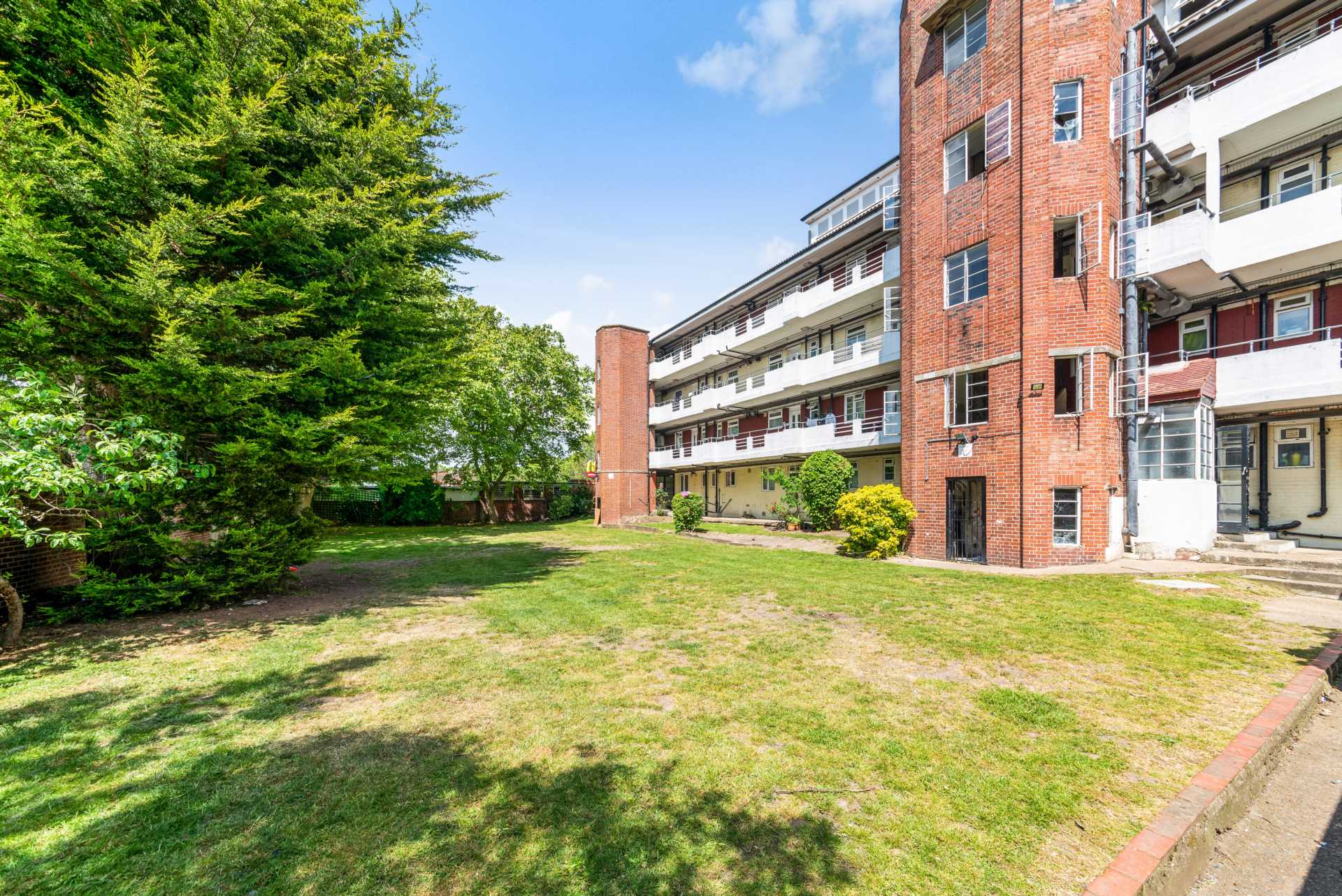 Additional Property Image 1 bedroom Flat for sale in Thornton Heath 9