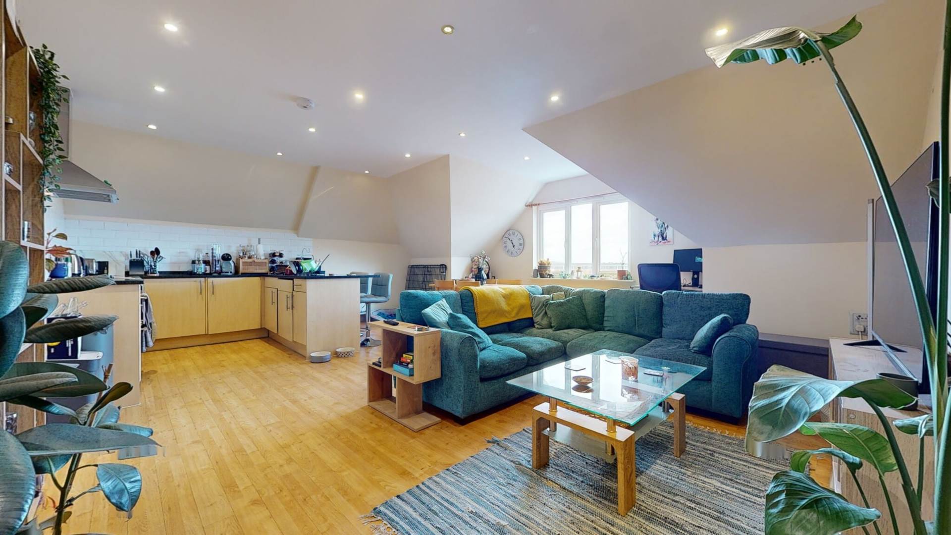 2 bedroom Flat to rent in London