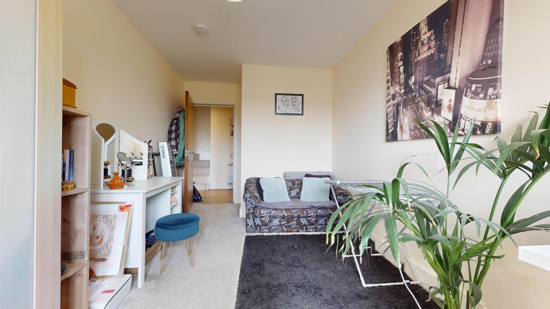 Additional Property Image 2 bedroom Flat to rent in London 13