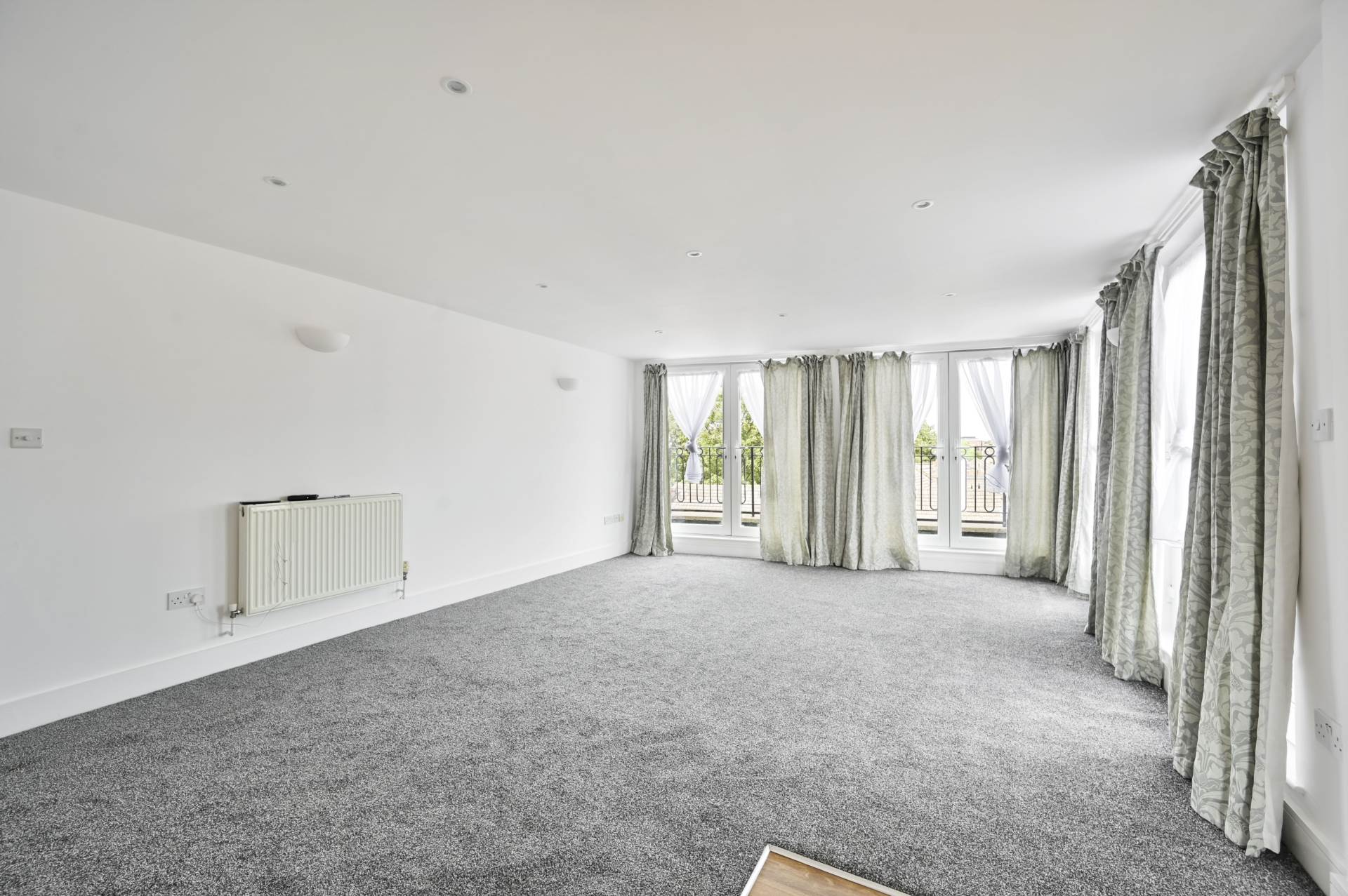 Additional Property Image 3 bedroom Flat to rent in London 7