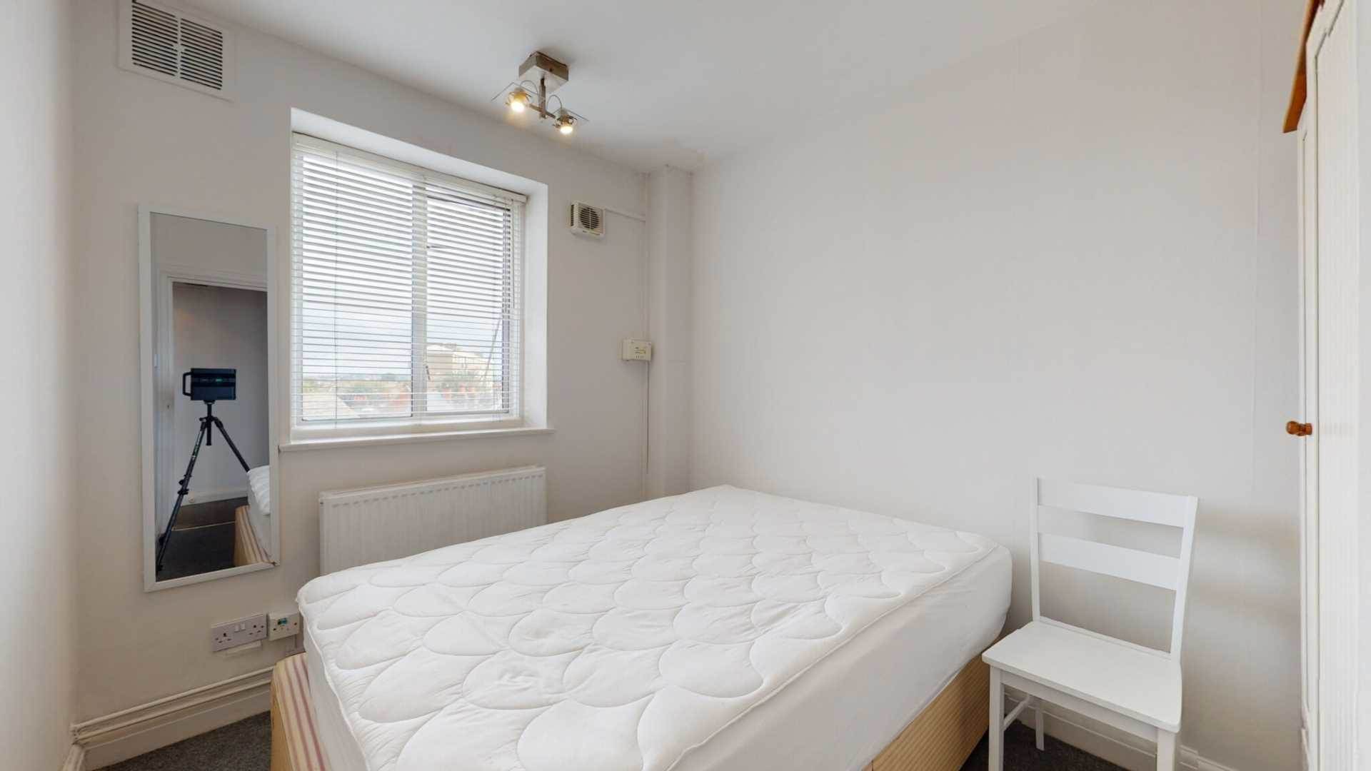 Additional Property Image 3 bedroom Flat to rent in London 13