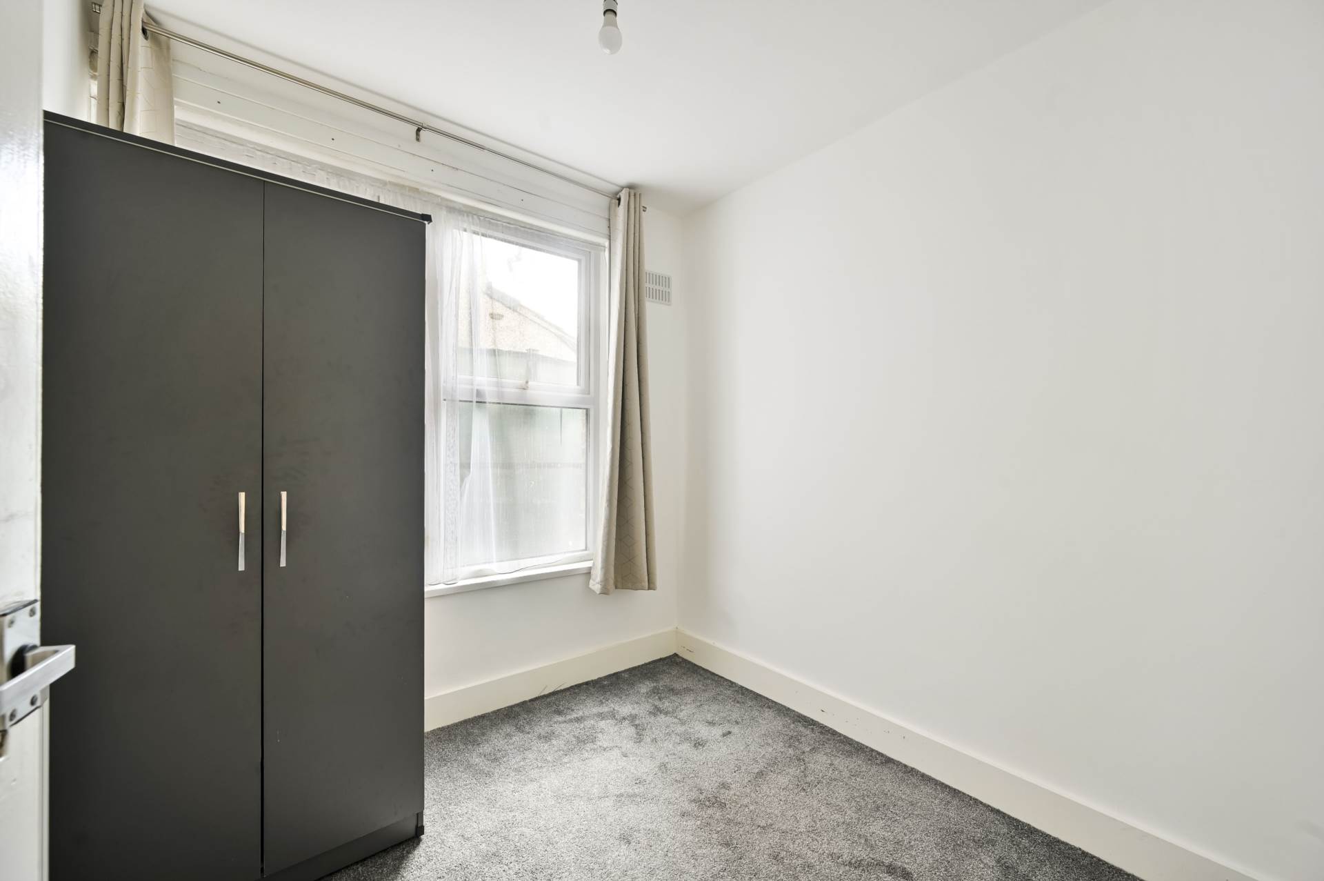 Additional Property Image 2 bedroom Flat to rent in Croydon 8