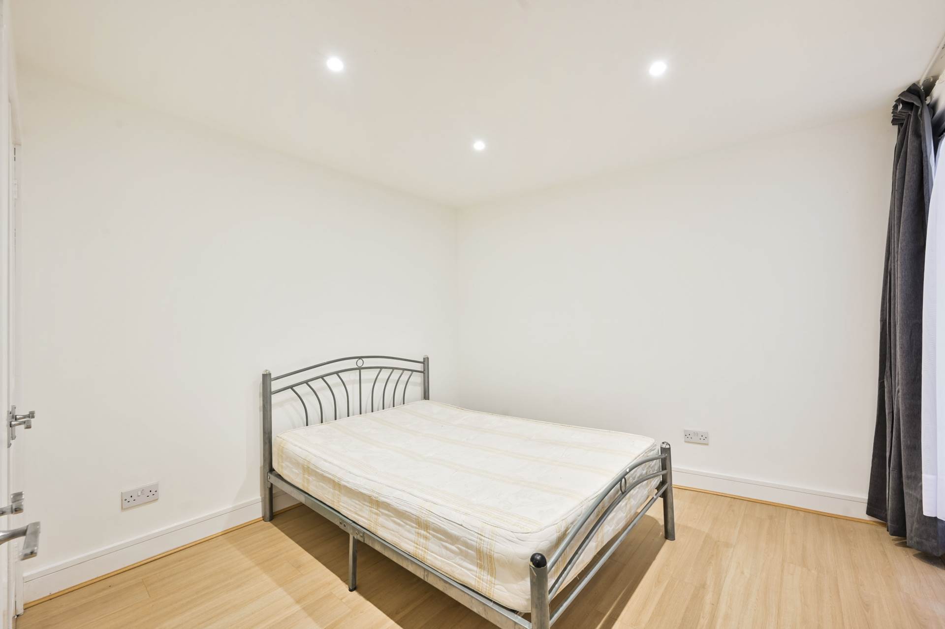 Additional Property Image 1 bedroom Flat to rent in London 7