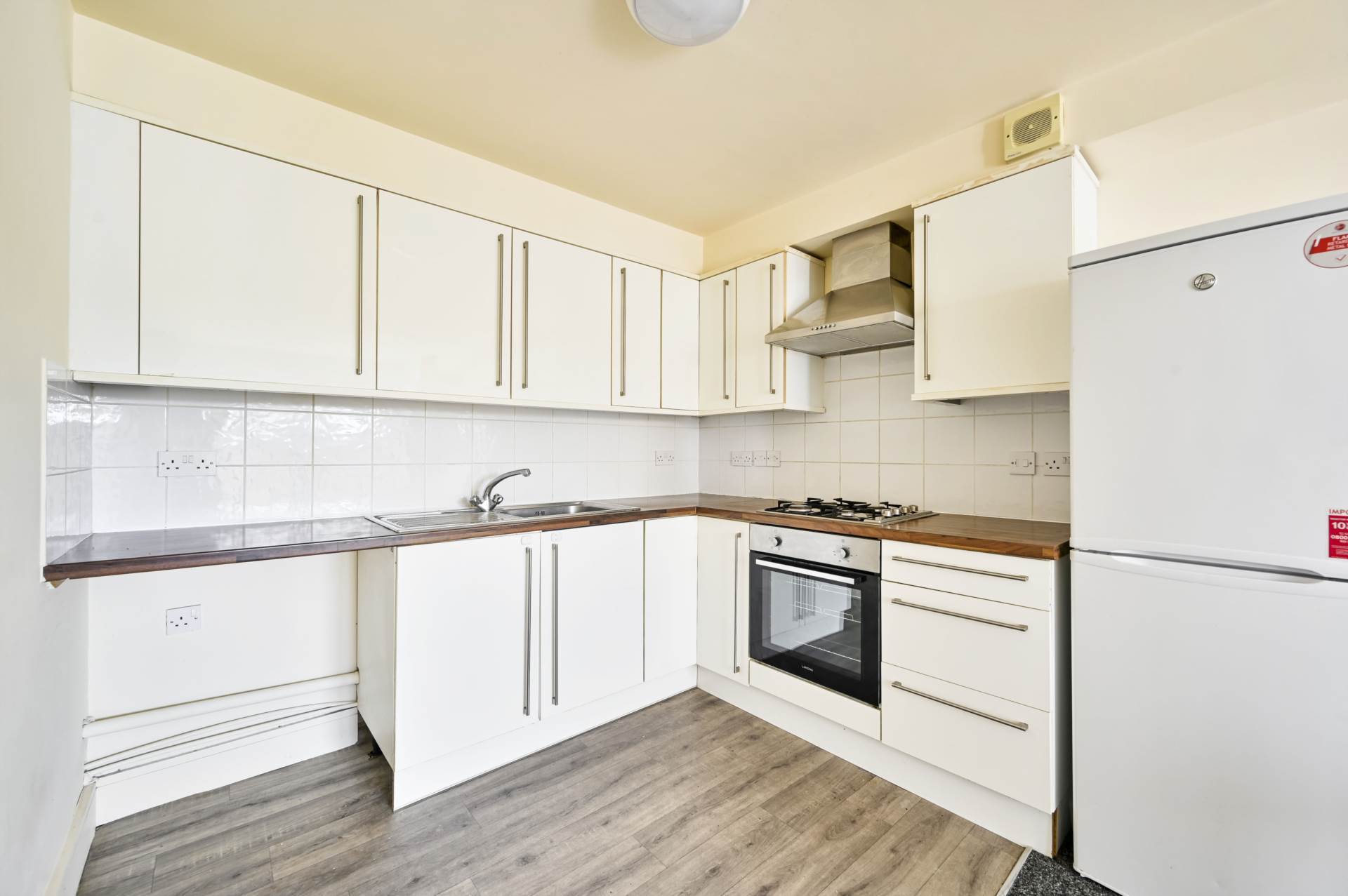 Additional Property Image 2 bedroom Flat to rent in London 2