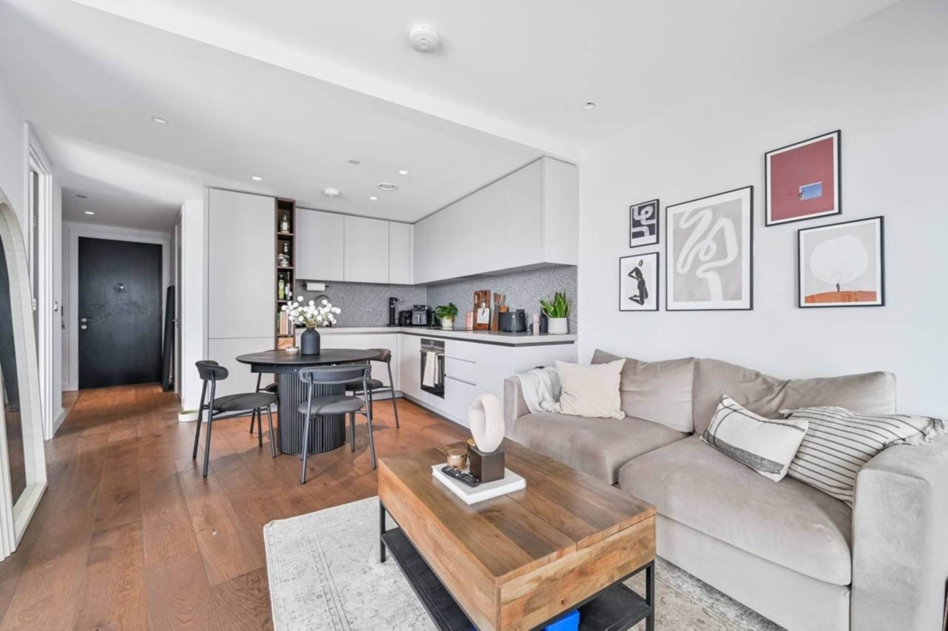 Additional Property Image 1 bedroom Flat to rent in London 7