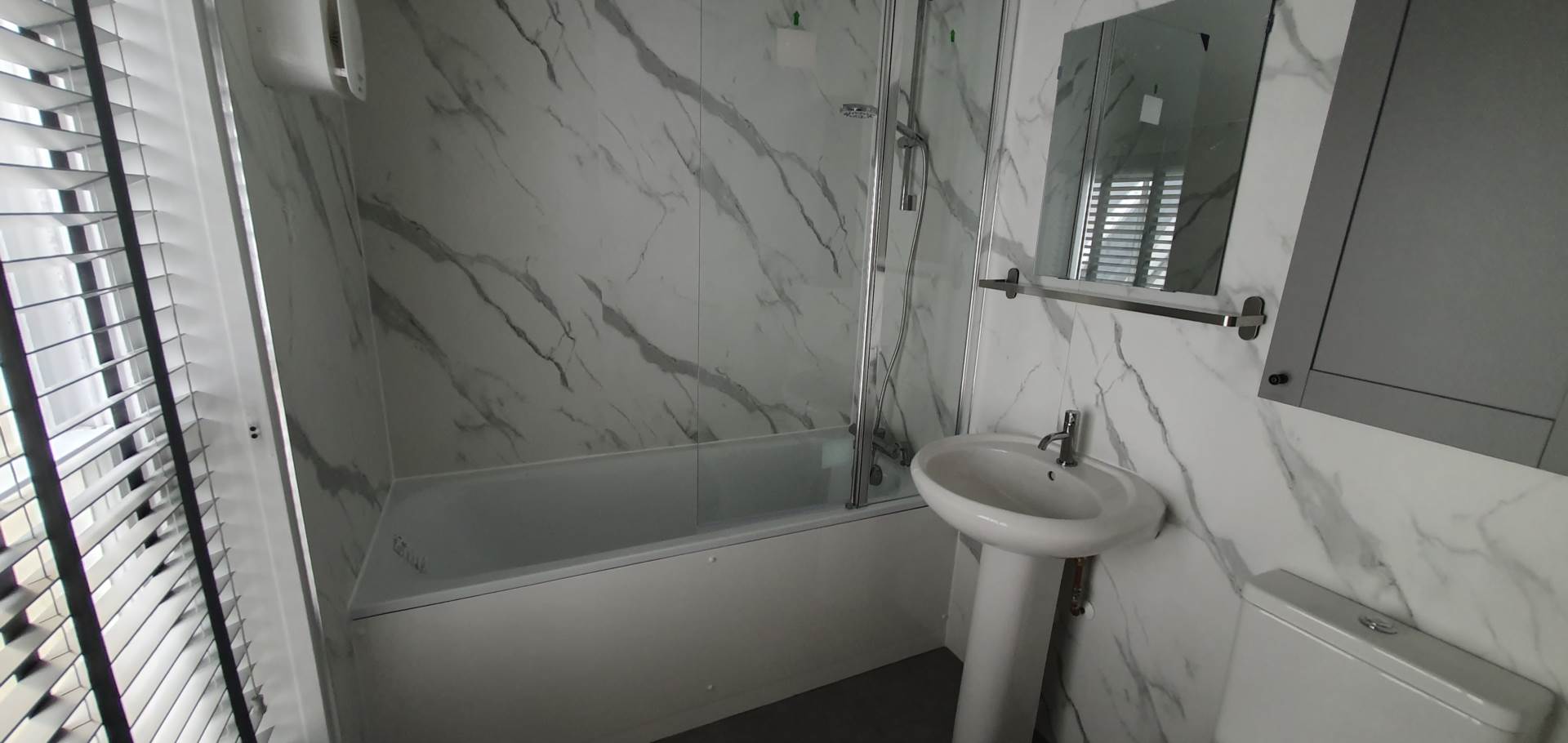 Additional Property Image 2 bedroom Flat to rent in Chard 8