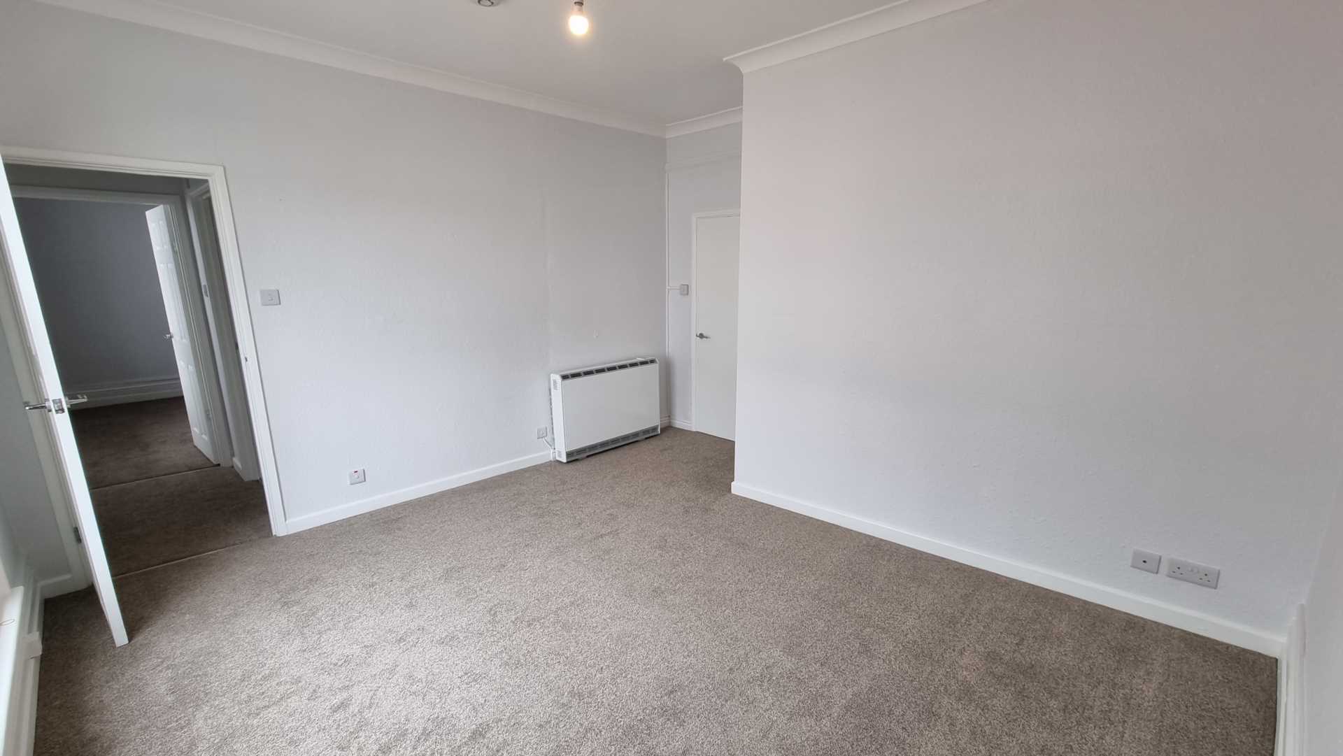 Additional Property Image 1 bedroom Flat to rent in Chard 5