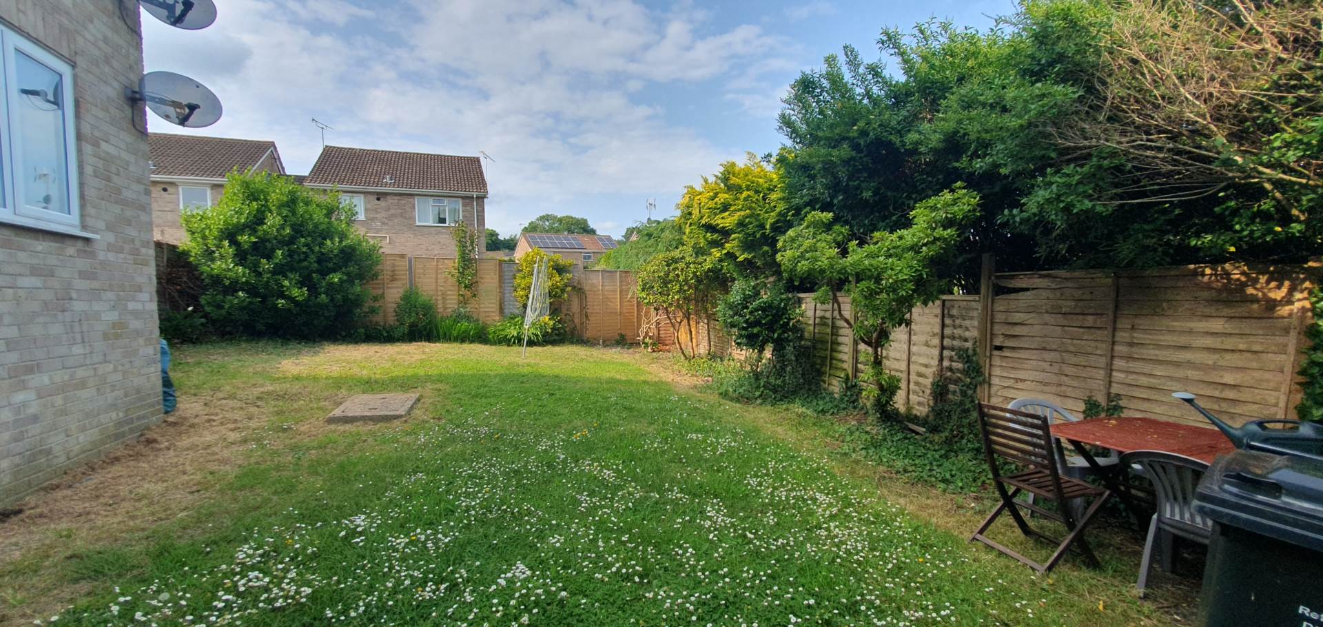 Additional Property Image 2 bedroom Flat to rent in Chard 12