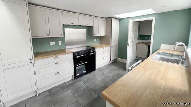 Additional Property Image 3 bedroom Terraced for sale in Chard 2