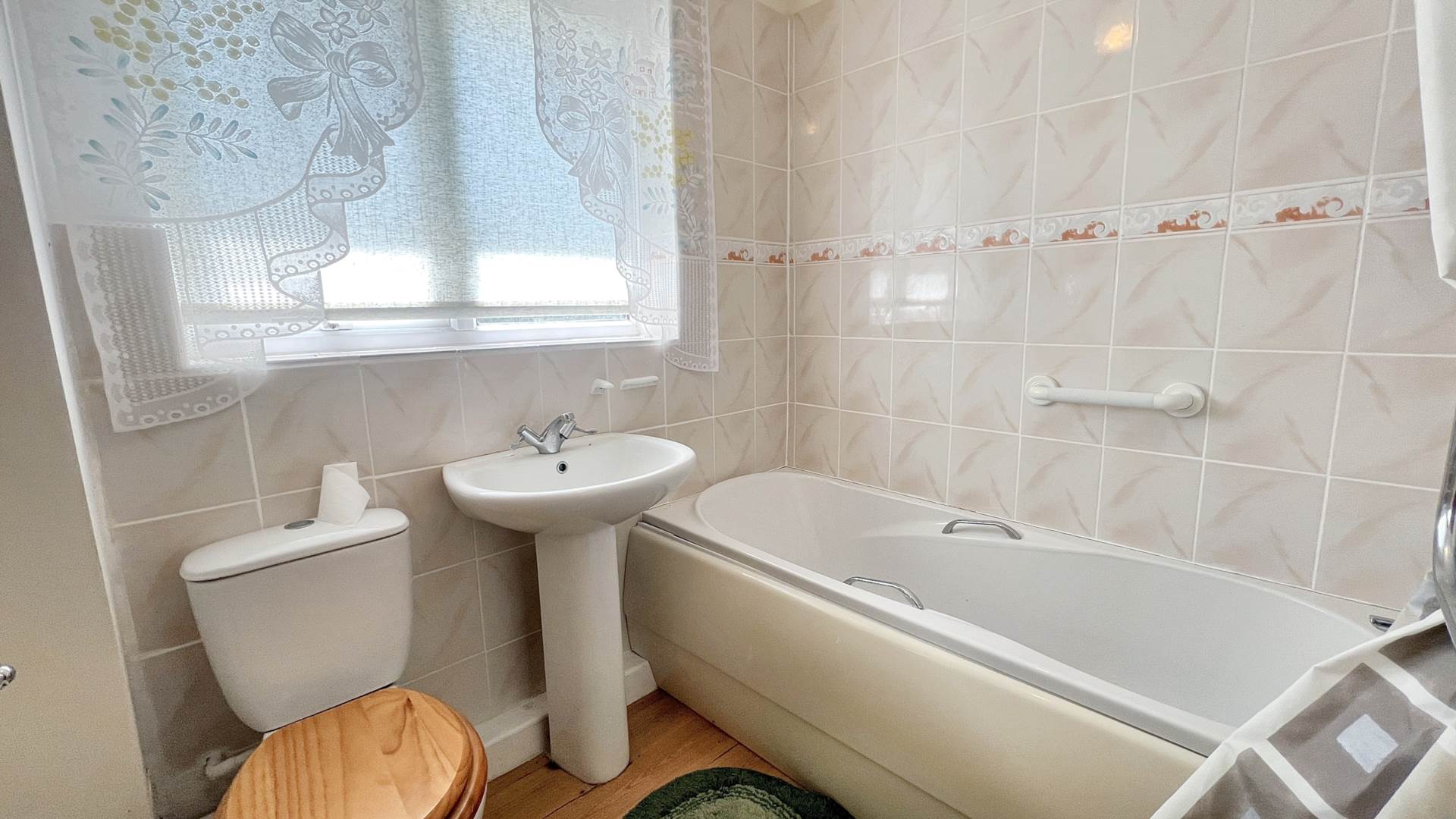 Additional Property Image 2 bedroom Detached Bungalow for sale in Chard 13