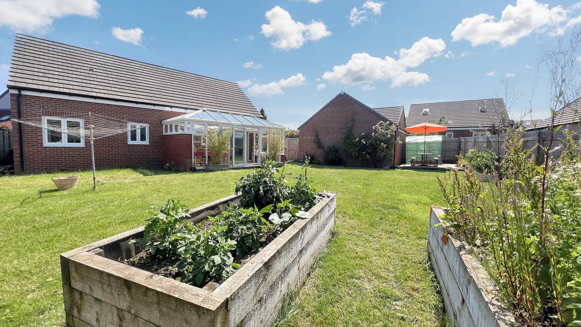 Additional Property Image 3 bedroom Detached Bungalow for sale in Chard 23