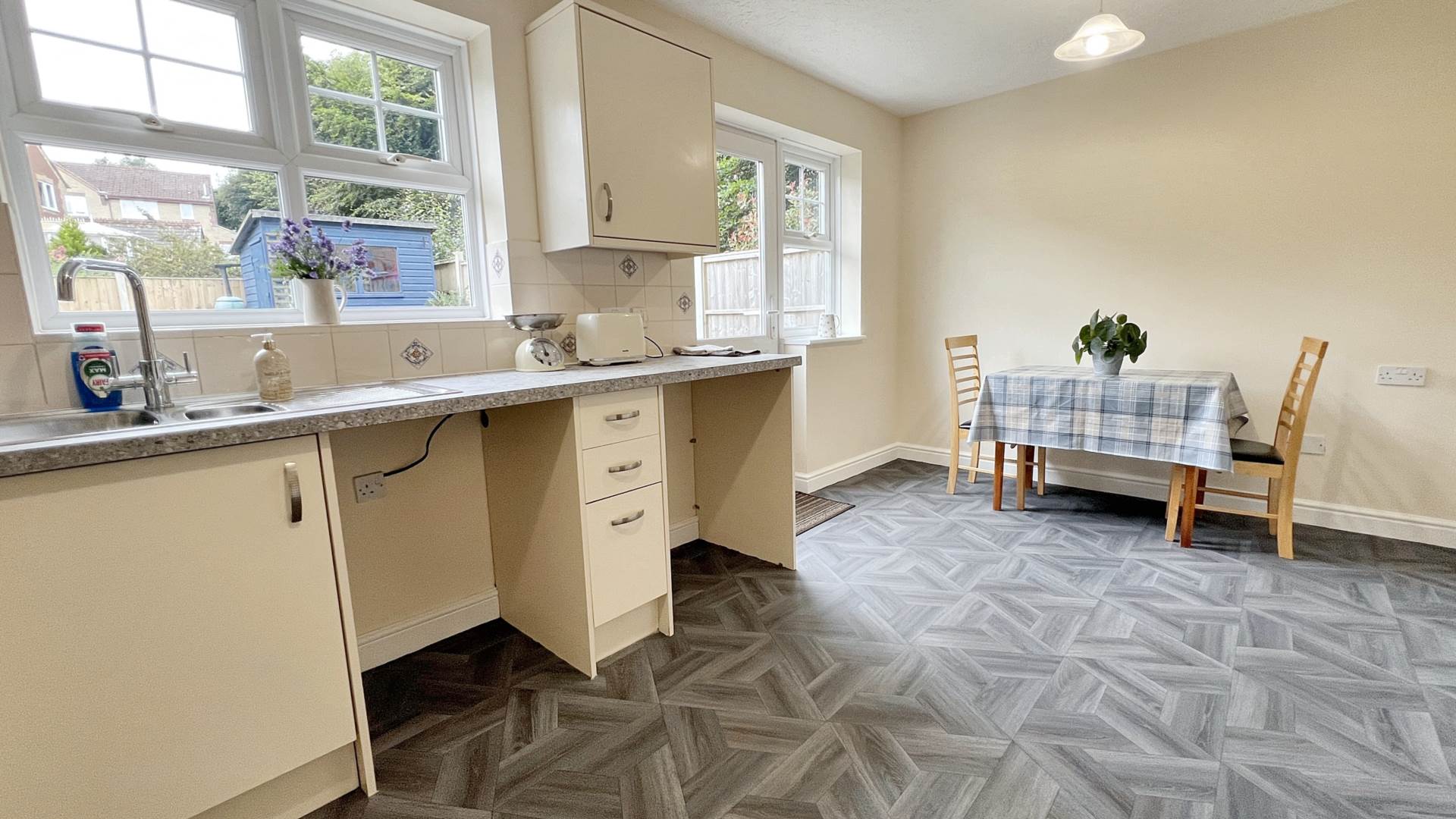 Additional Property Image 3 bedroom Semi Detached for sale in Chard 6