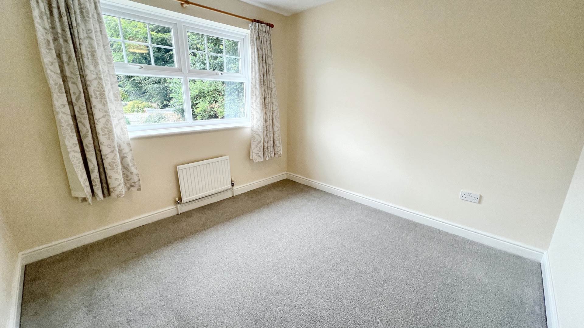 Additional Property Image 3 bedroom Semi Detached for sale in Chard 9