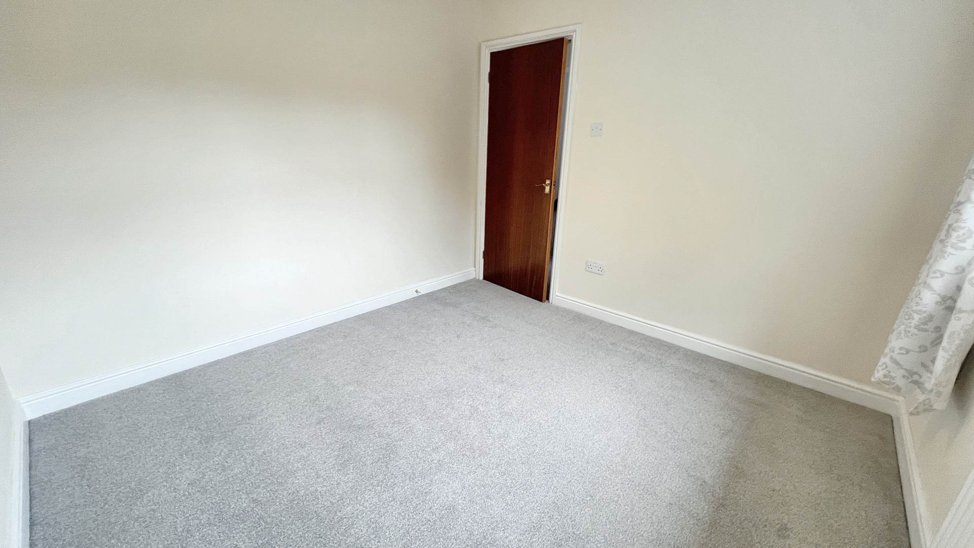 Additional Property Image 3 bedroom Semi Detached for sale in Chard 10