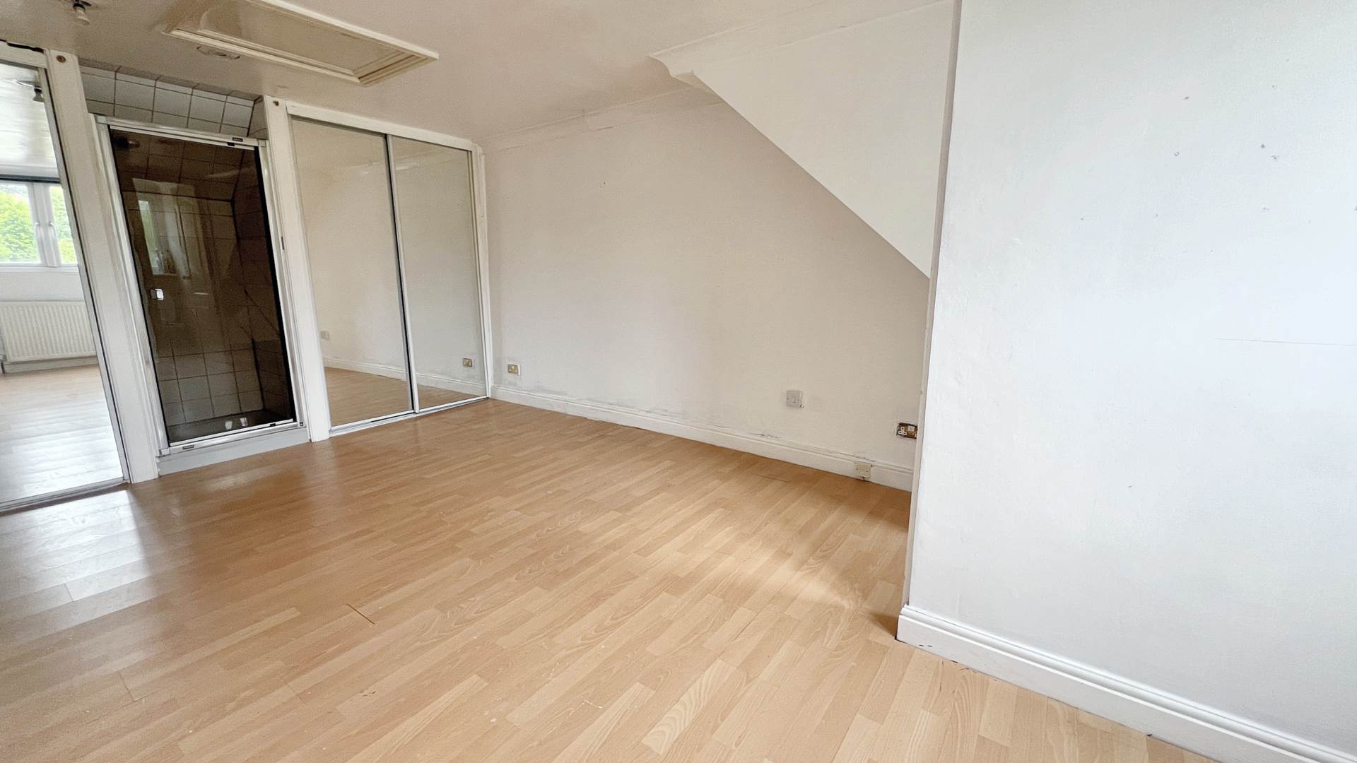 Additional Property Image 1 bedroom Terraced for sale in Chard 12