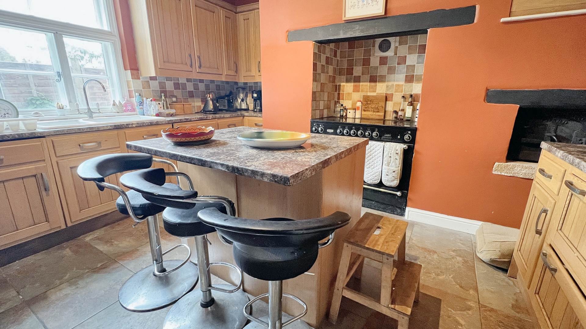 Additional Property Image 3 bedroom Terraced for sale in Ilminster 8