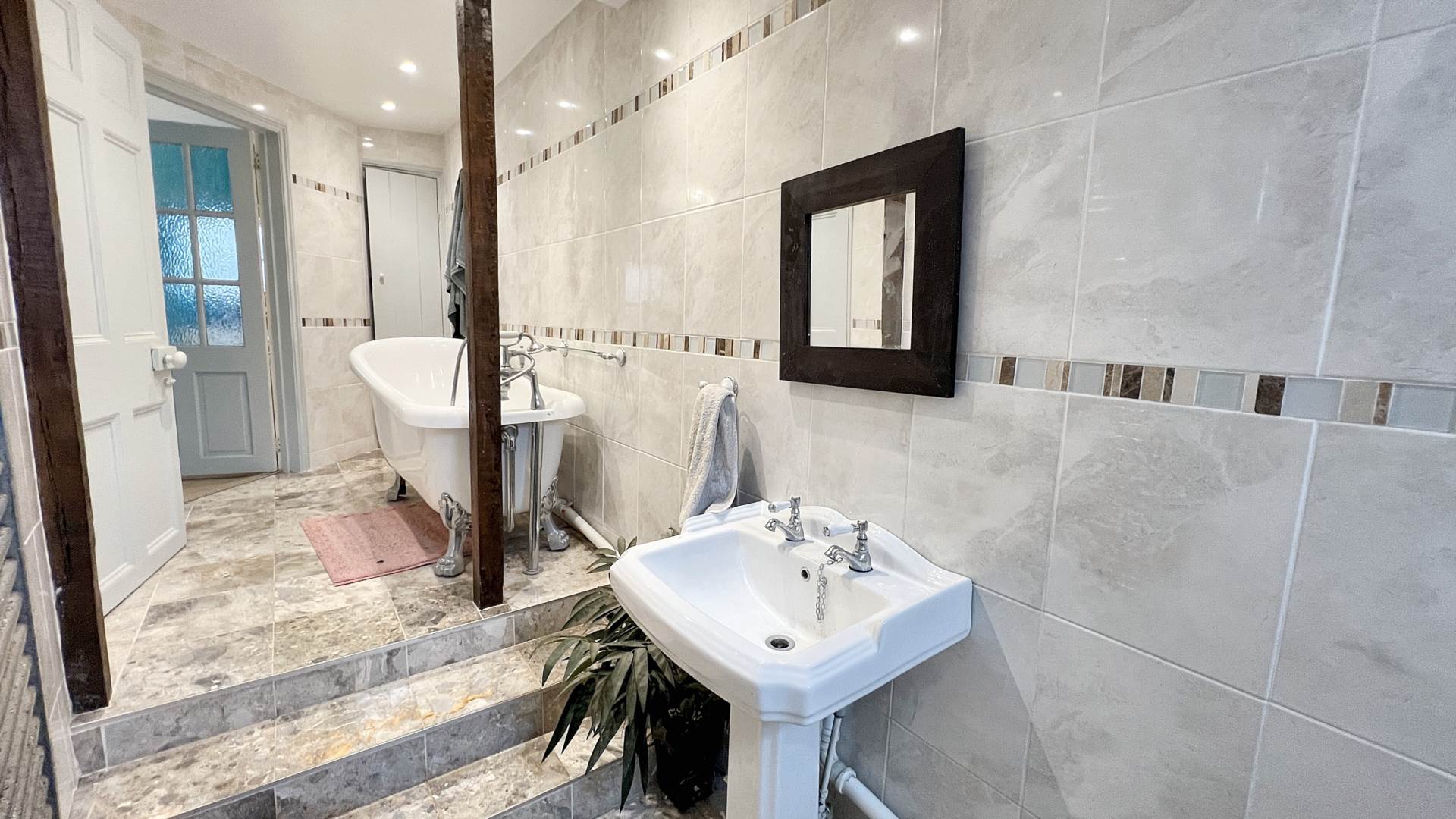 Additional Property Image 3 bedroom Terraced for sale in Ilminster 14