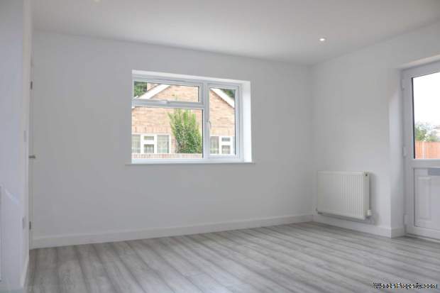 Additional Property Image 3 bedroom Detached to rent in Witney 17