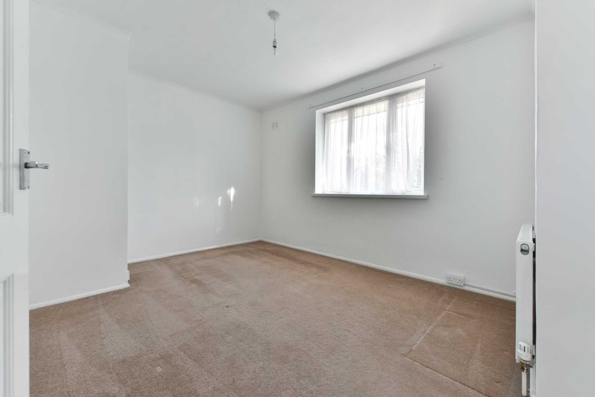Additional Property Image 3 bedroom Semi Detached to rent in Banstead 8
