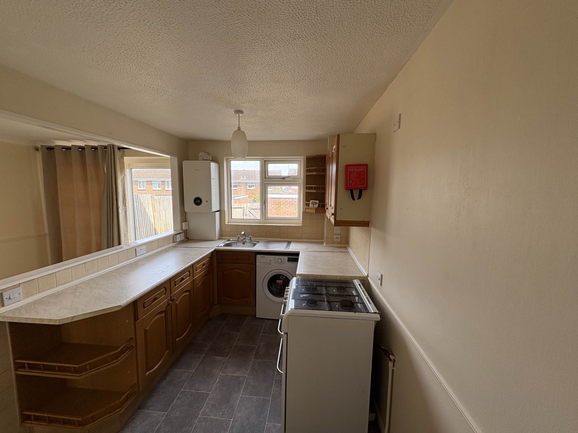 Additional Property Image 3 bedroom Semi Detached to rent in Tadworth 6