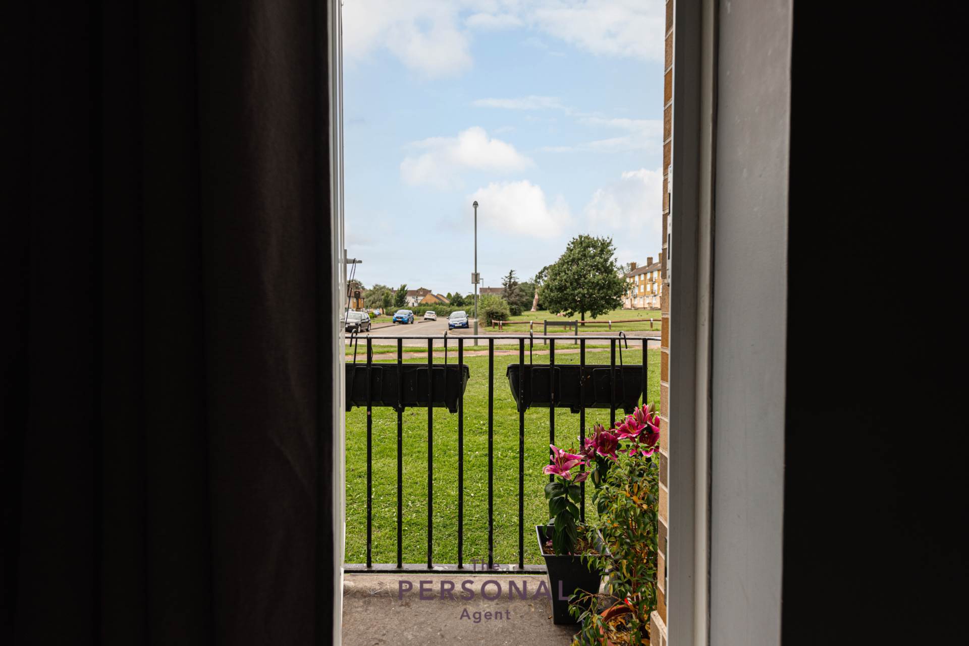 Additional Property Image 2 bedroom Flat to rent in Tadworth 7