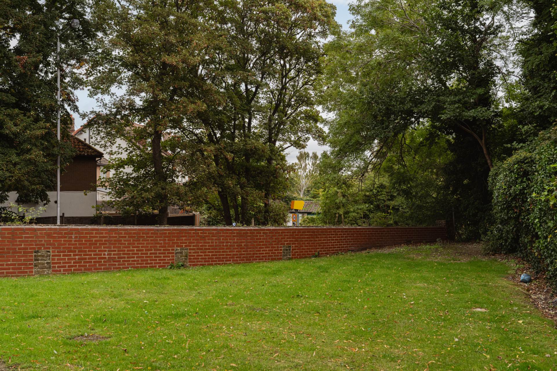 Additional Property Image 2 bedroom Flat to rent in Sutton 10