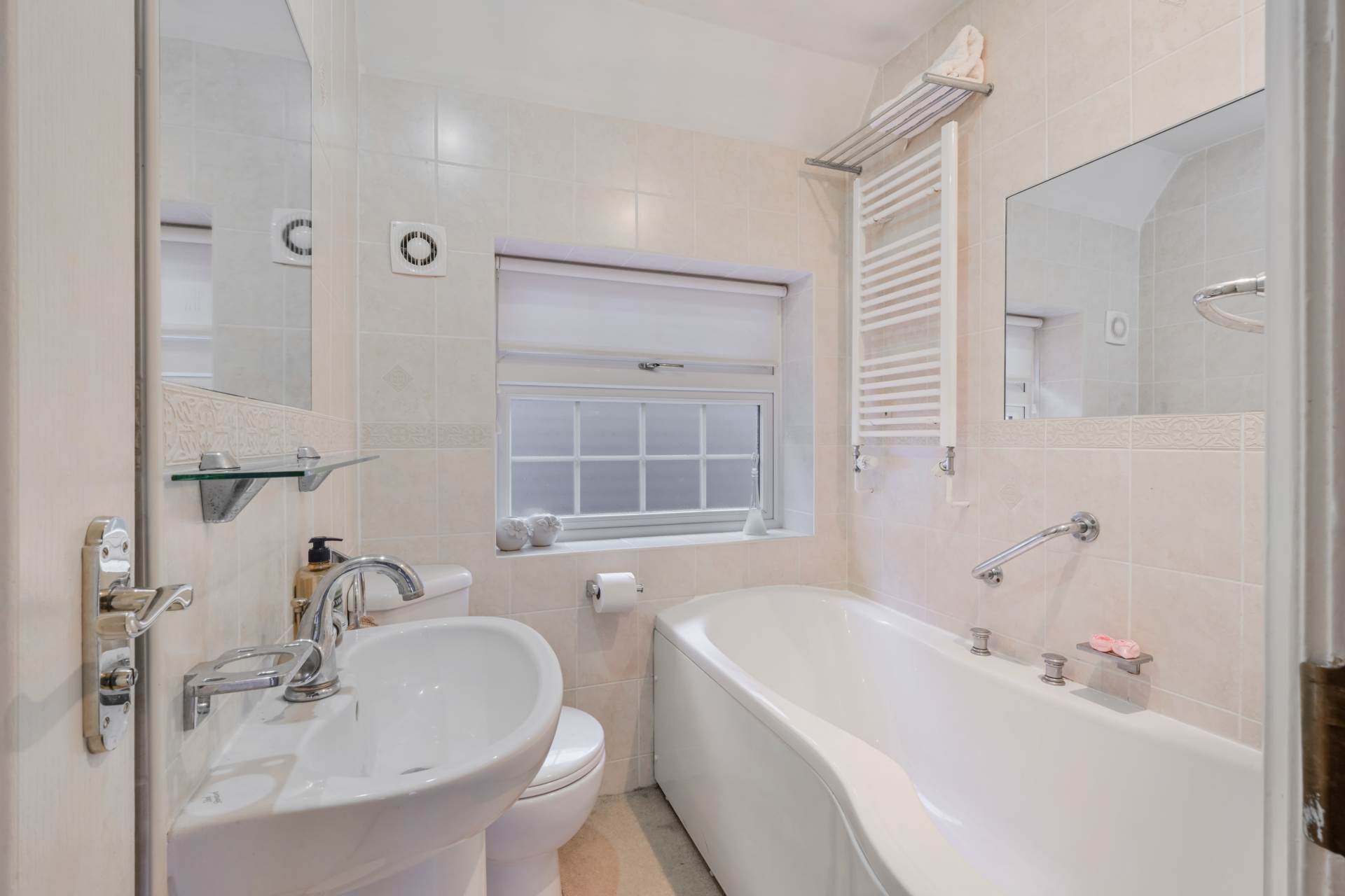 Additional Property Image 5 bedroom Detached to rent in Tadworth 12