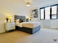 2 bedroom Apartment for sale in Birmingham