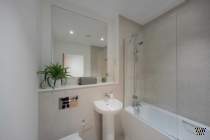 3 bedroom Apartment for sale in Chatham