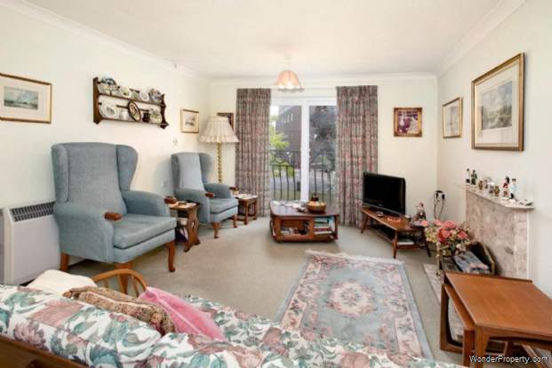 Additional Property Image 2 bedroom Flat for sale in Taunton 2