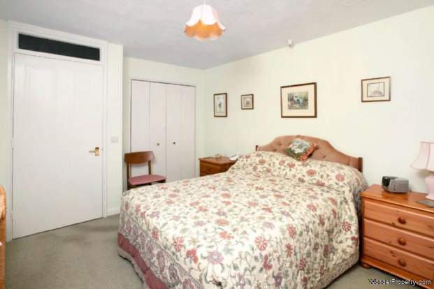 Additional Property Image 2 bedroom Flat for sale in Taunton 8
