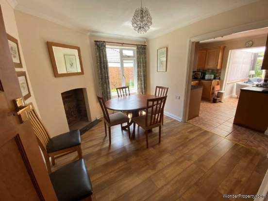 Additional Property Image 3 bedroom Detached Bungalow for sale in Taunton 4