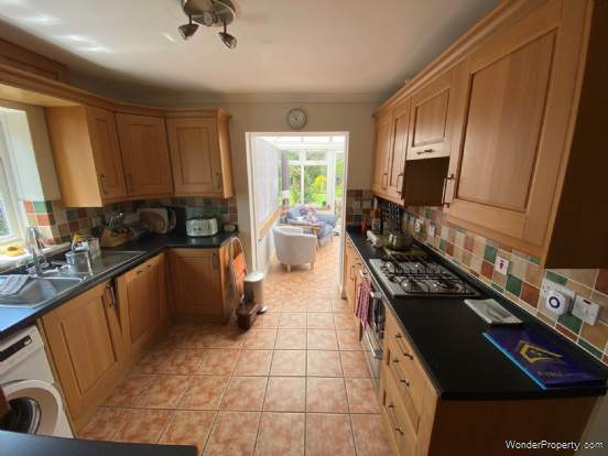 Additional Property Image 3 bedroom Detached Bungalow for sale in Taunton 6
