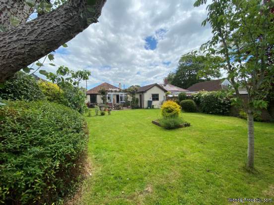 Additional Property Image 3 bedroom Detached Bungalow for sale in Taunton 16