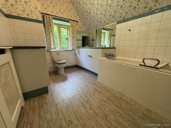 Additional Property Image 3 bedroom Detached for sale in Taunton 12
